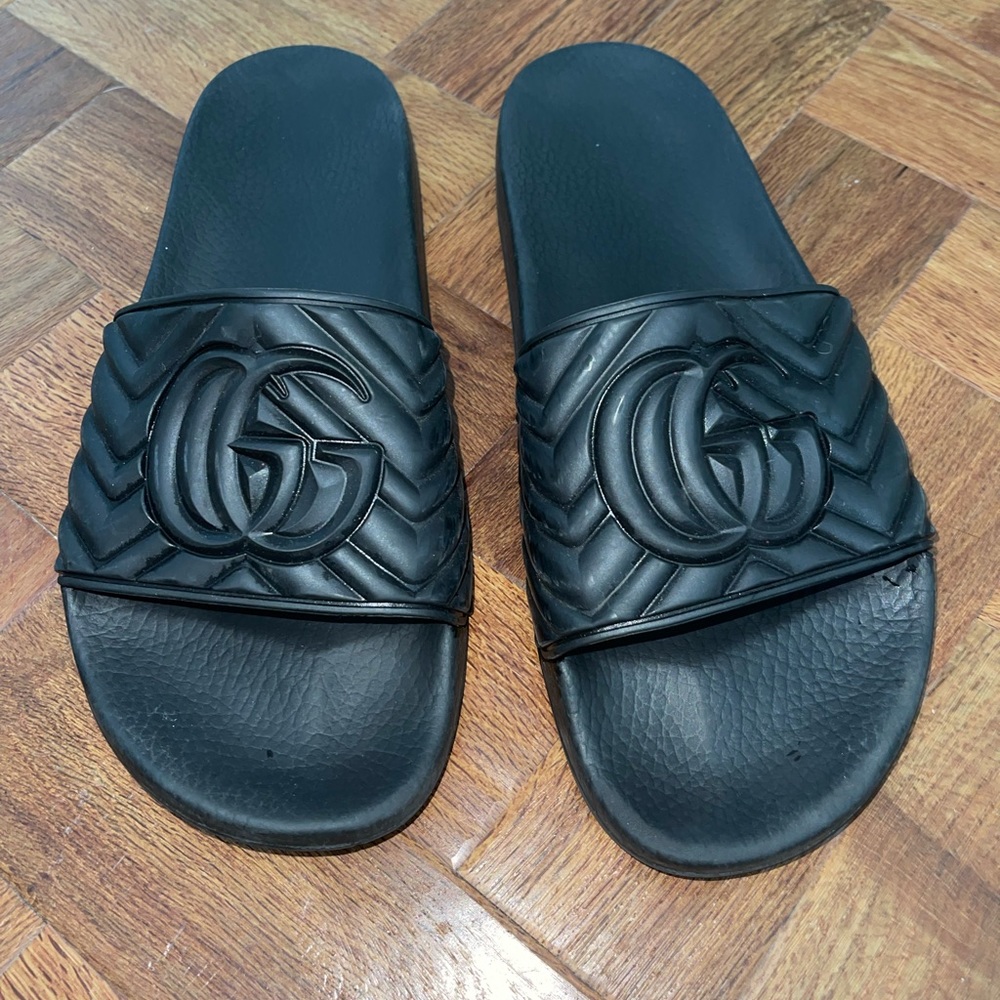 Gucci Matelassé Mens slides